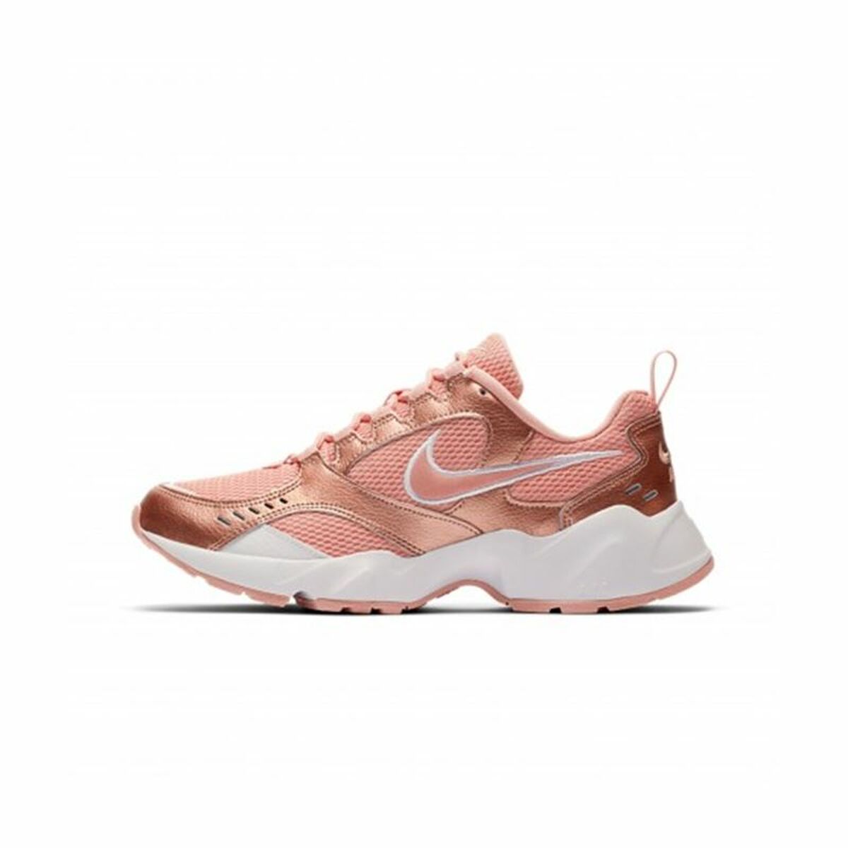 Nike Air Heights Women's Trainers - Coral von Nike | BYAG.