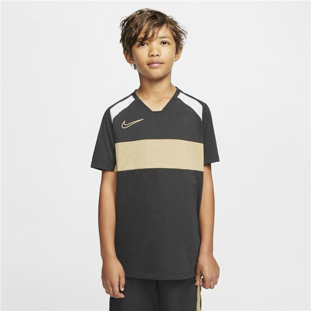 Nike Dri-FIT Kids' T-Shirt - Black von Nike | BYAG.