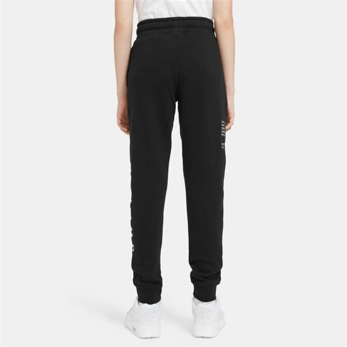 Nike Swoosh Boys' Shorts - Black von Nike | BYAG.