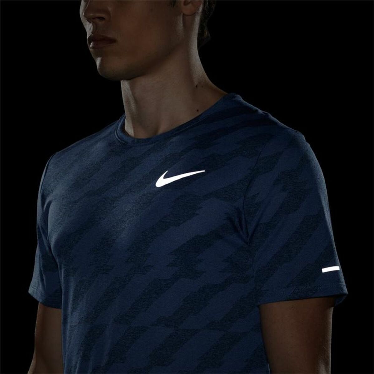 Nike Dri-FIT Miler Future Fast Men's T-Shirt - Blue von Nike | BYAG.