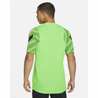 Nike Short-sleeved Dri-FIT Strike Men's Football Shirt - Green von Nike | BYAG.