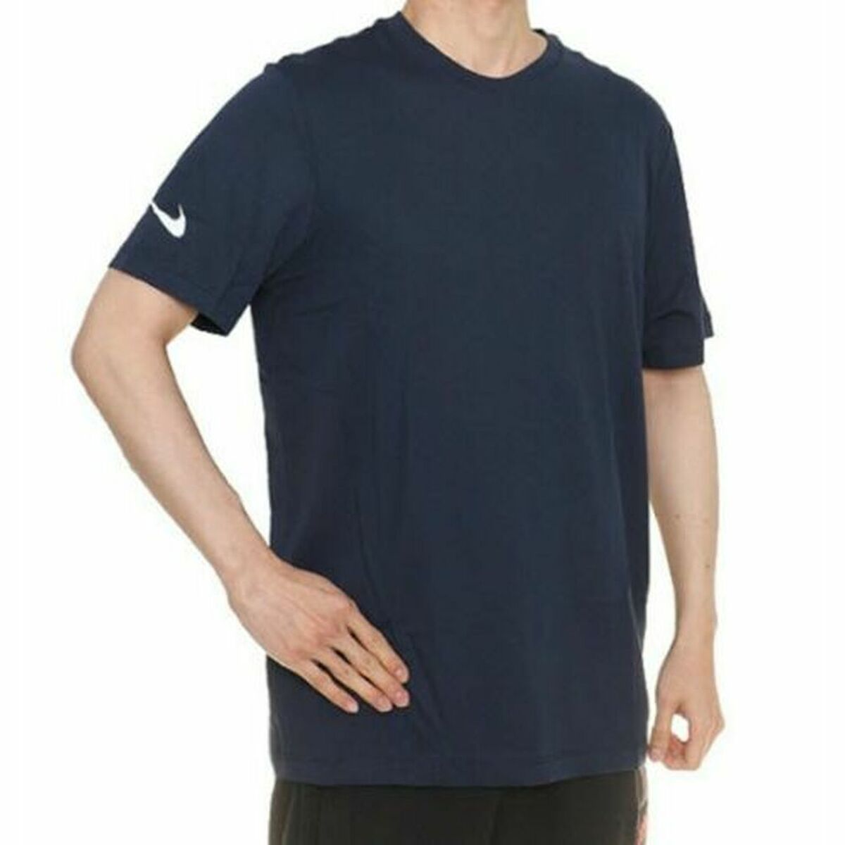 Nike Men's T-Shirt - Navy von Nike | BYAG.