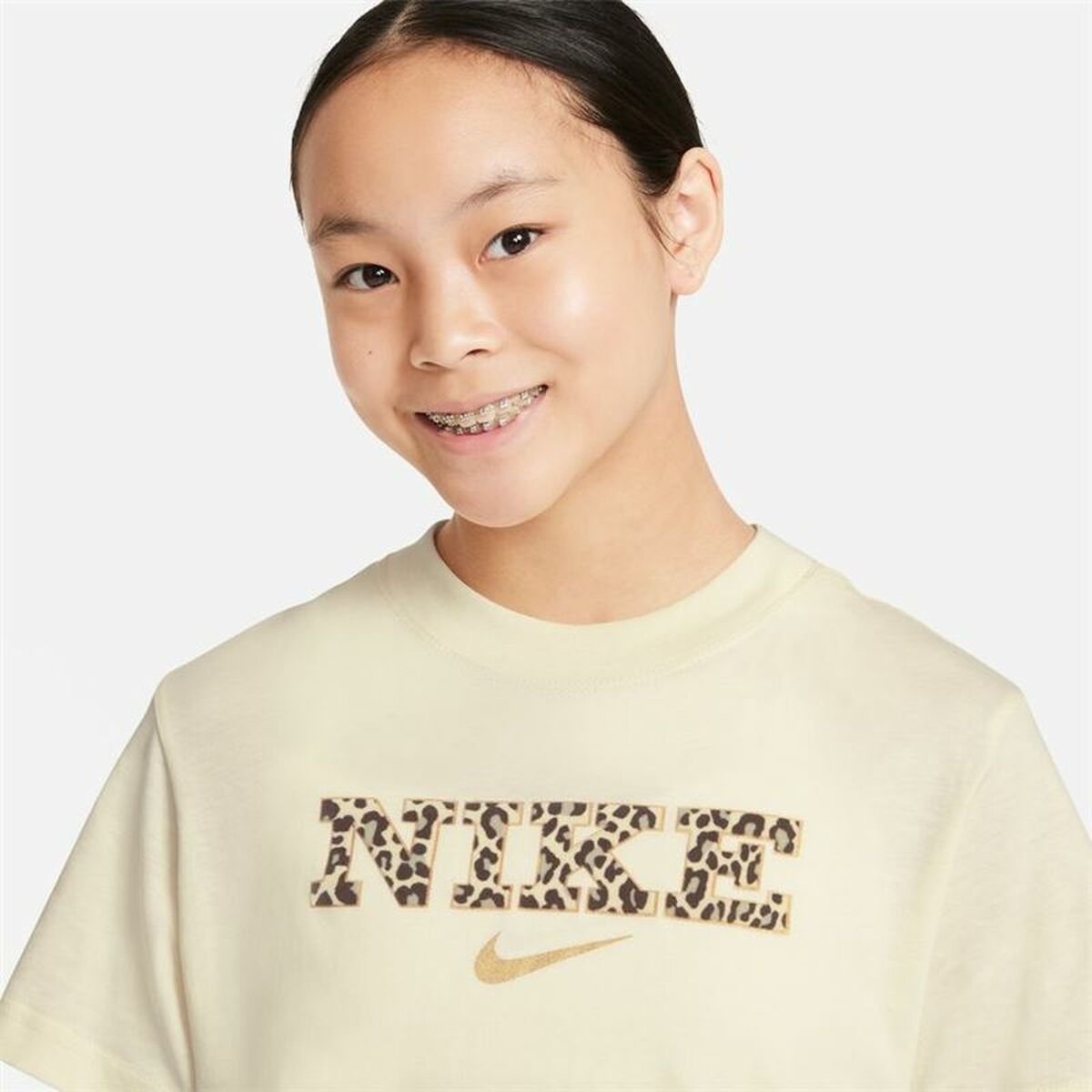 Nike Sportswear Girls' T-Shirt - Beige von Nike | BYAG.
