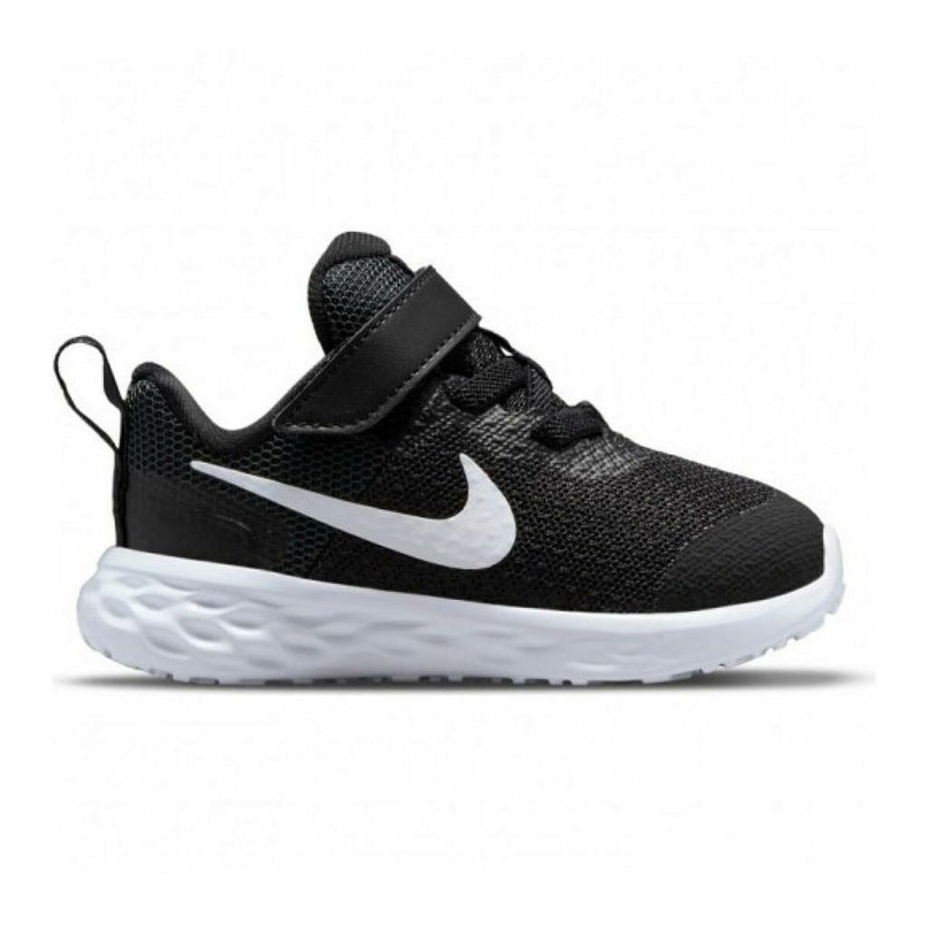 Nike Revolution 6 Girls' Trainers - Black von Nike | BYAG.