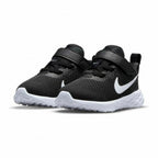 Nike Revolution 6 Girls' Trainers - Black von Nike | BYAG.