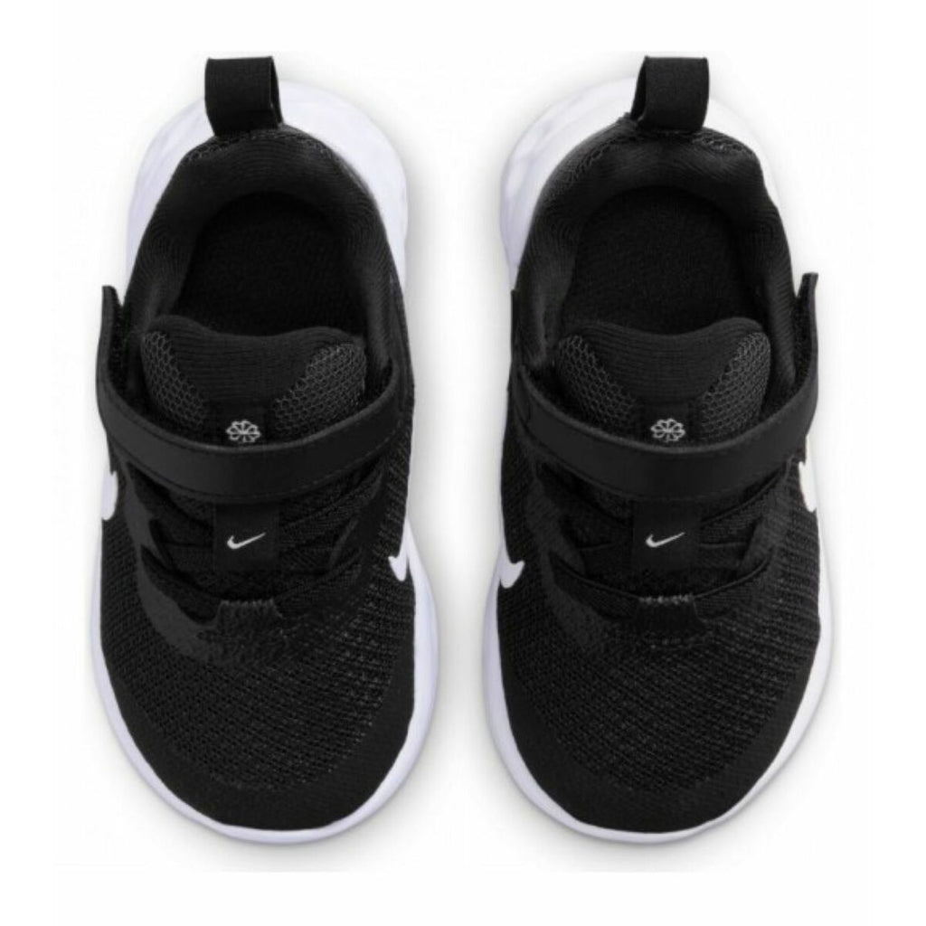 Nike Revolution 6 Girls' Trainers - Black von Nike | BYAG.