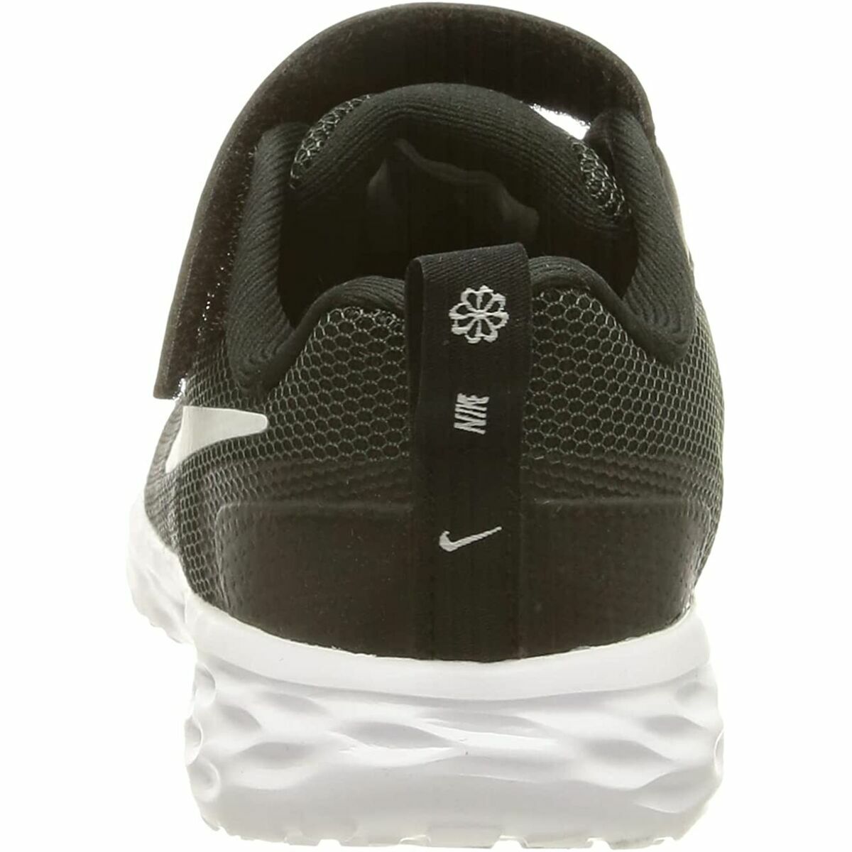Nike Revolution 6 Girls' Trainers - Black von Nike | BYAG.