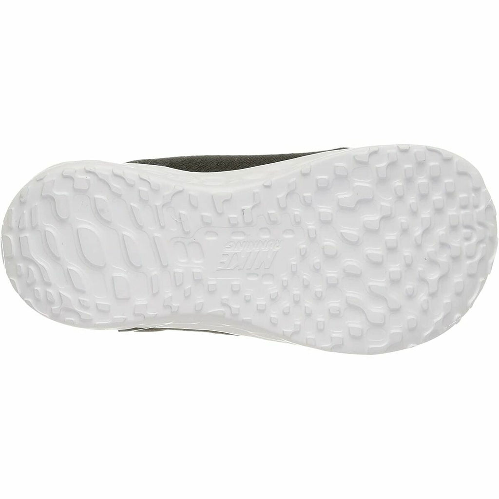 Nike Revolution 6 Girls' Trainers - Black von Nike | BYAG.