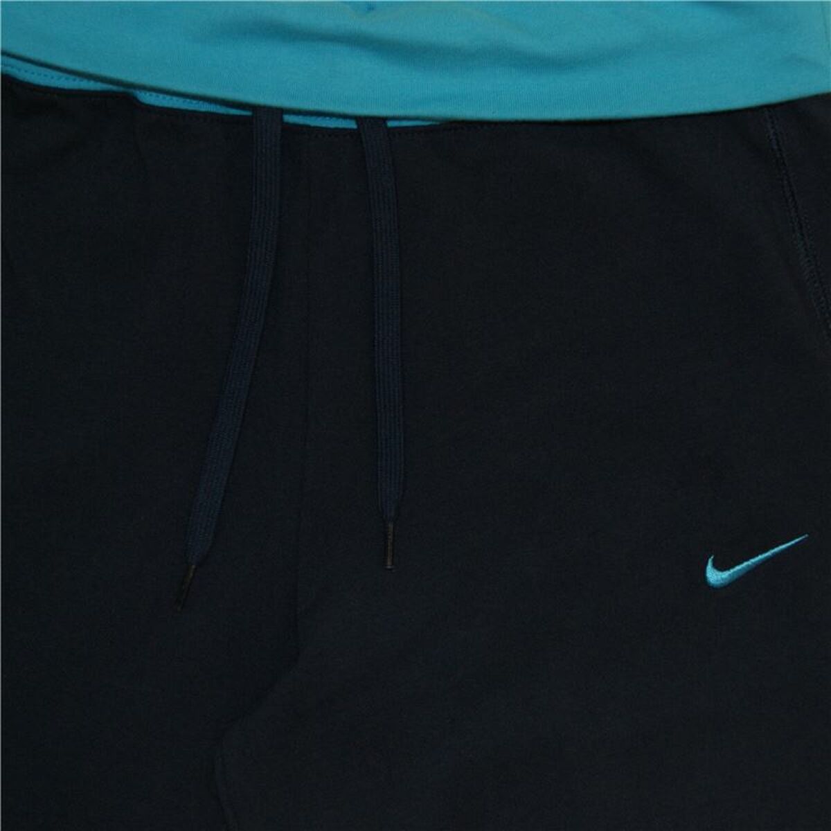 Nike N40 J Women's Shorts - Black von Nike | BYAG.