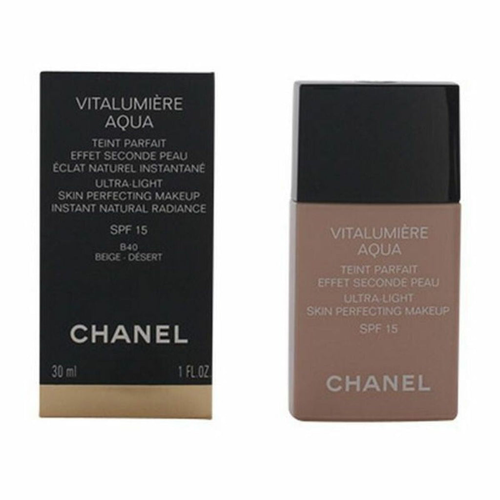Chanel Liquid Make Up Base Vitalumière Aqua Women's Foundation von Chanel | BYAG.