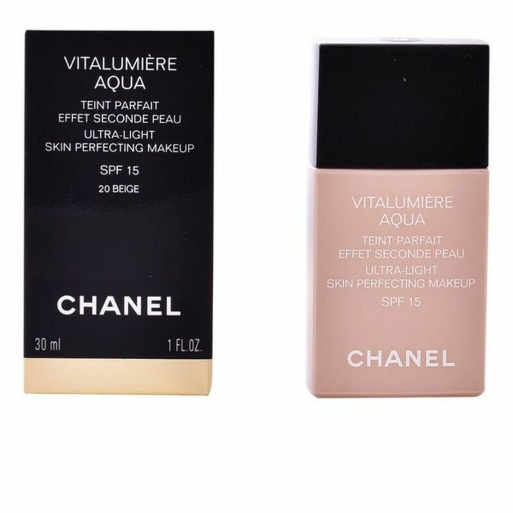 Chanel Liquid Make Up Base Vitalumière Aqua Women's Foundation von Chanel | BYAG.