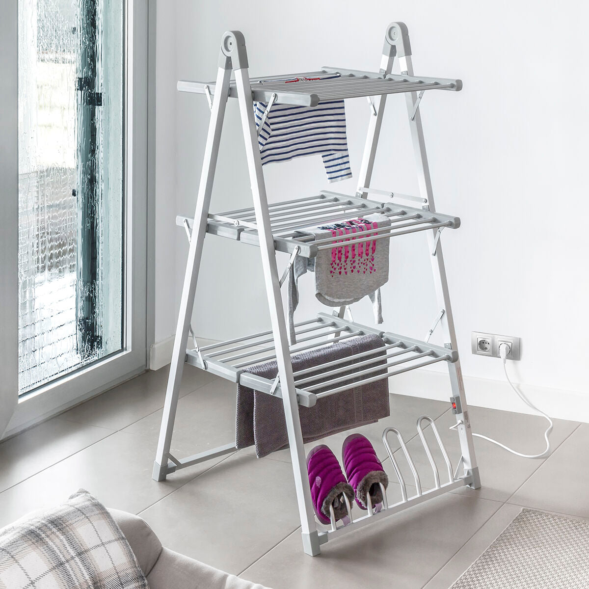 InnovaGoods Klappbar Elektrischer Wäscheständer Verayer 30 Bars – Produktansicht 1
