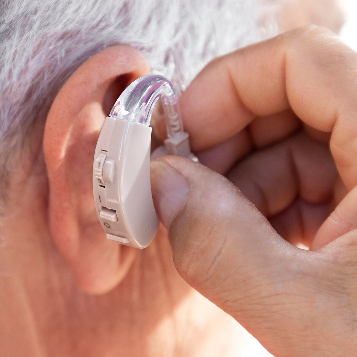 InnovaGoods BTE Hearing Amplifier mit Zubehör Welzy – Produktansicht 3
