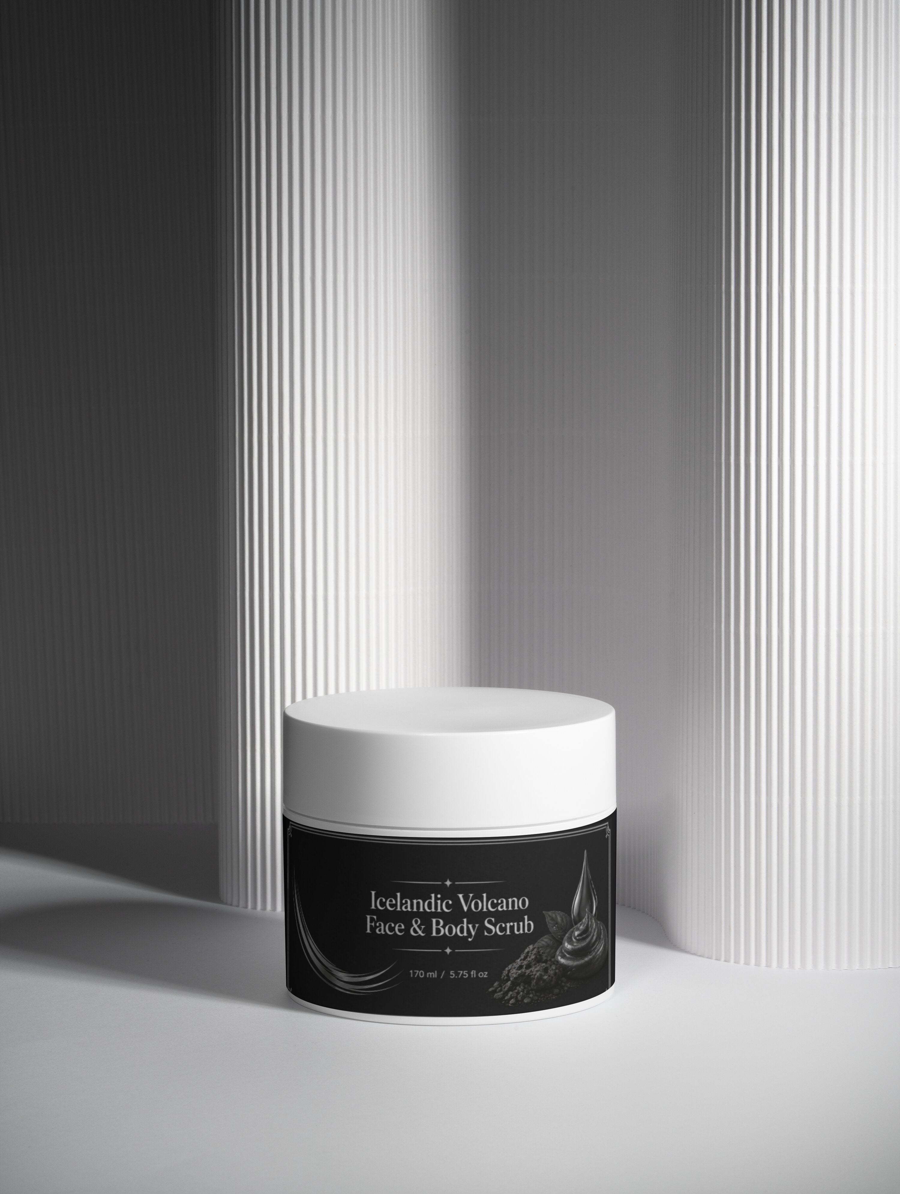 BYAG. Volcano Face & Body Scrub von BYAG. | BYAG.