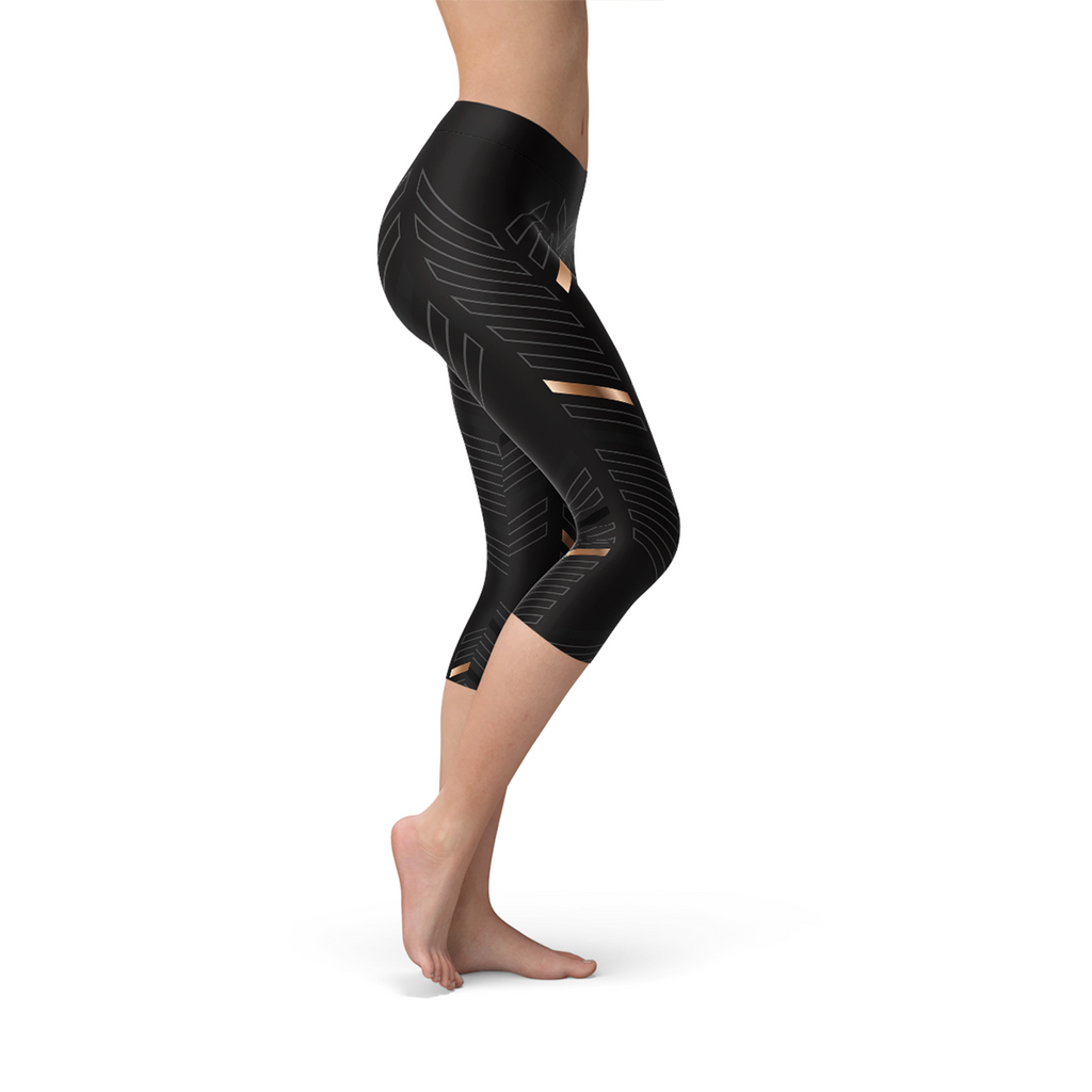 Stripes Women's Capri Leggings - Black von BYAG. | BYAG.