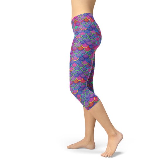 Mermaid Women's Capri Leggings - Purple von Mermaid | BYAG.