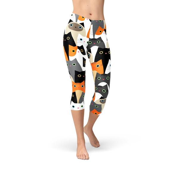 All Over Print Cats Women's Capri Leggings von BYAG. | BYAG.