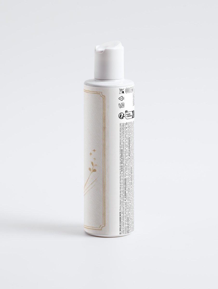 BYAG. Micellar Cleansing Water von BYAG. | BYAG.