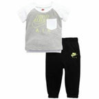 Nike Baby Sports Set - Grey - BYAG.Sports Outfit & SetNikeBYAG.S2016393Nike Baby Sports Set - Grey von Nike | BYAG.18 Months