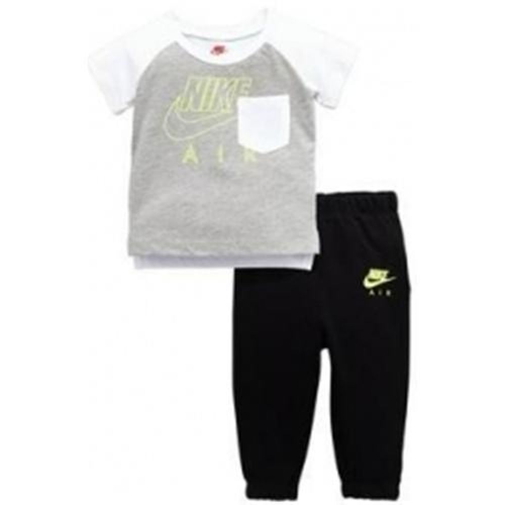 Nike Baby Sports Set - Grey - BYAG.Sports Outfit & SetNikeBYAG.S2016393Nike Baby Sports Set - Grey von Nike | BYAG.18 Months