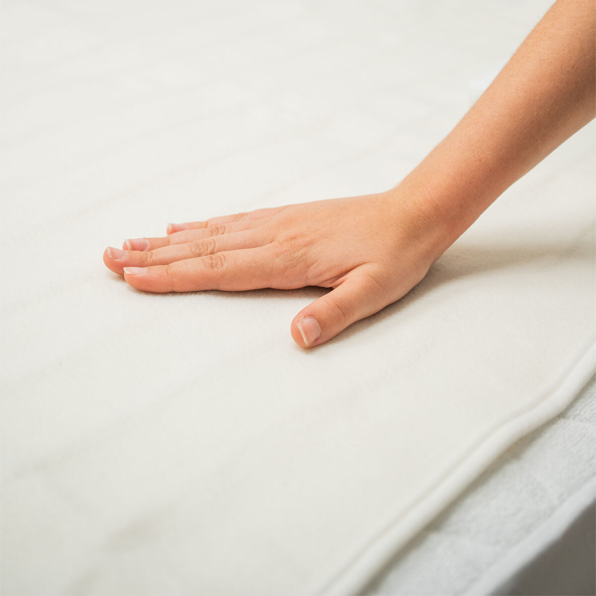 InnovaGoods Single Electric Underblanket Krewarm 60 W 80 x 150 cm Weiß – Produktansicht 5