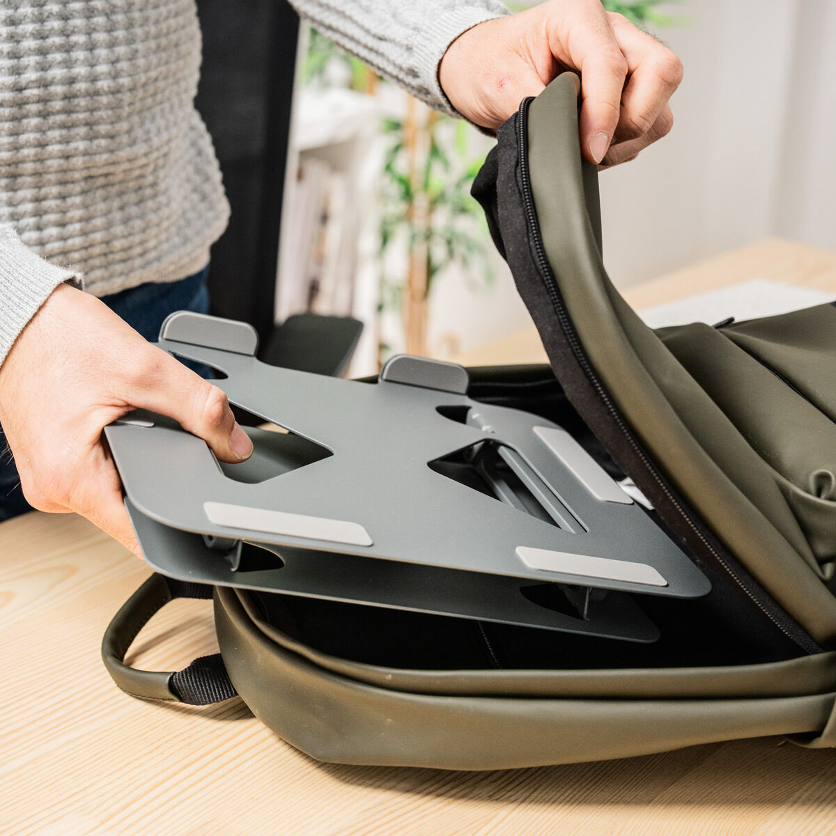 InnovaGoods Klappbar & Verstellbar Notebook Stand Lastan – Produktansicht 4